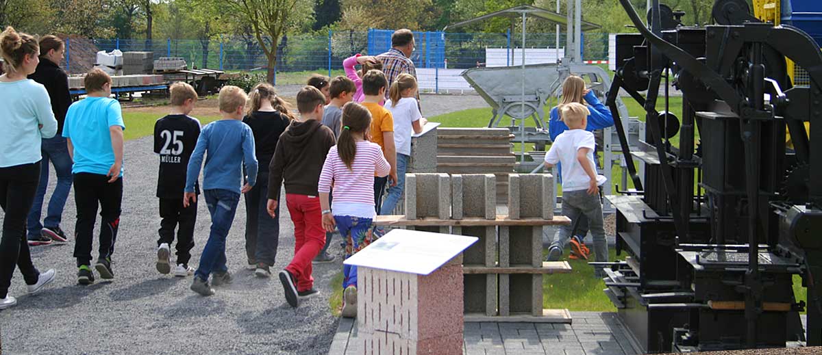 Führung für Kinder im Deutschen Bimsmuseum